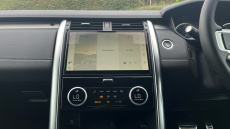 Land Rover Discovery 3.0 D300 R-Dynamic SE 5dr Auto Diesel Station Wagon